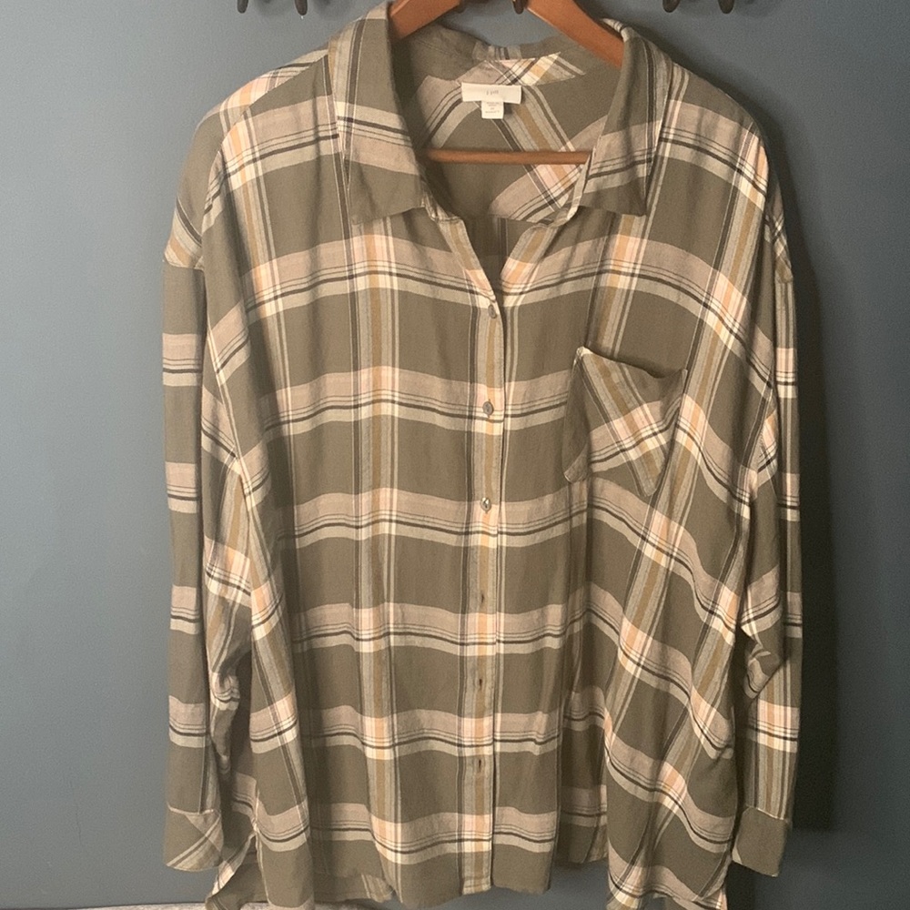 Plus size plaid shirt